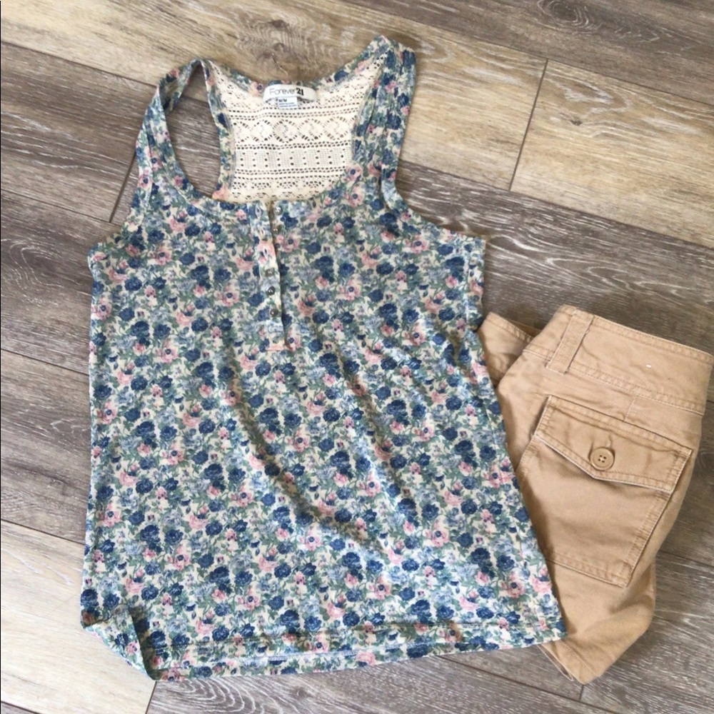 Forever 21 Floral Tank Top With Lace Inset in Back